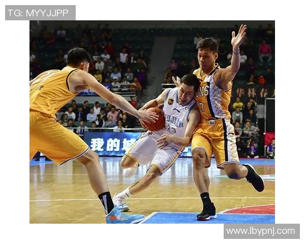赵泰隆：从篮球新星到职业生涯巅峰的传奇之路与奋斗历程