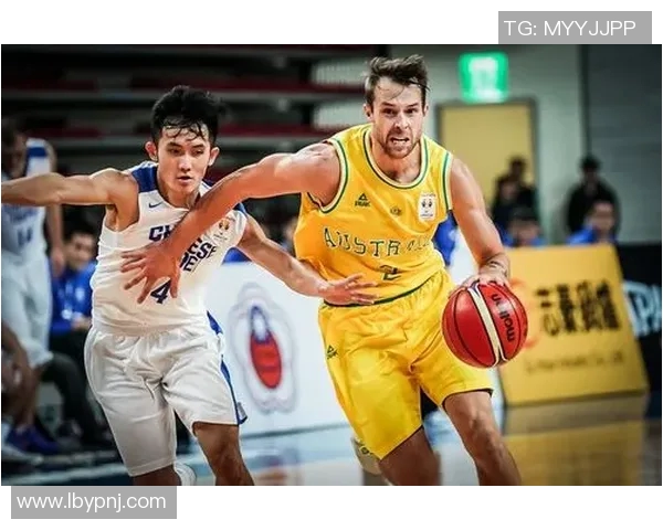 王磊篮球之路:从青涩少年到职业球员的成长故事与奋斗历程 王磊篮球之路:从青涩少年到职业球员的成长故事与奋斗历程