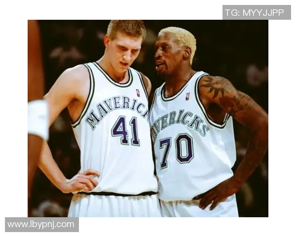 罗德曼在赛场外的激烈打斗视频引发热议球迷反应不一