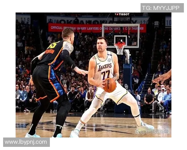 俄克拉荷马城雷霆队对阵金州勇士队的精彩对决分析与赛前展望 俄克拉荷马城雷霆队对阵金州勇士队的精彩对决分析与赛前展望