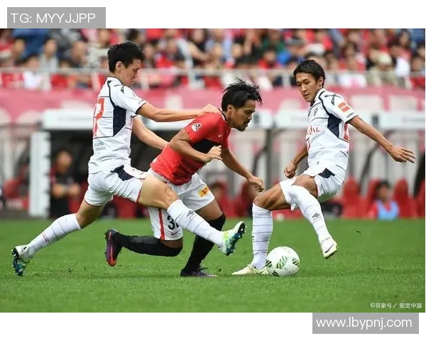 蔚山现代与尚城尚武的激烈对决展现足球魅力与战术智慧的巅峰较量 蔚山现代与尚城尚武的激烈对决展现足球魅力与战术智慧的巅峰较量