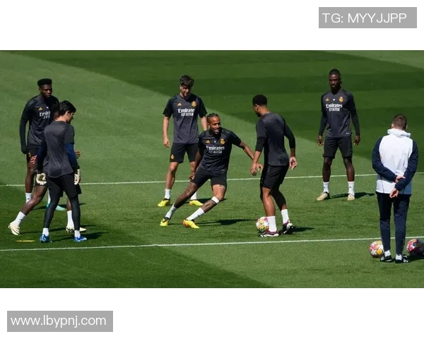 楚阿梅尼的足球旅程与未来展望:从天才少年到世界舞台的璀璨星辰 楚阿梅尼的足球旅程与未来展望:从天才少年到世界舞台的璀璨星辰